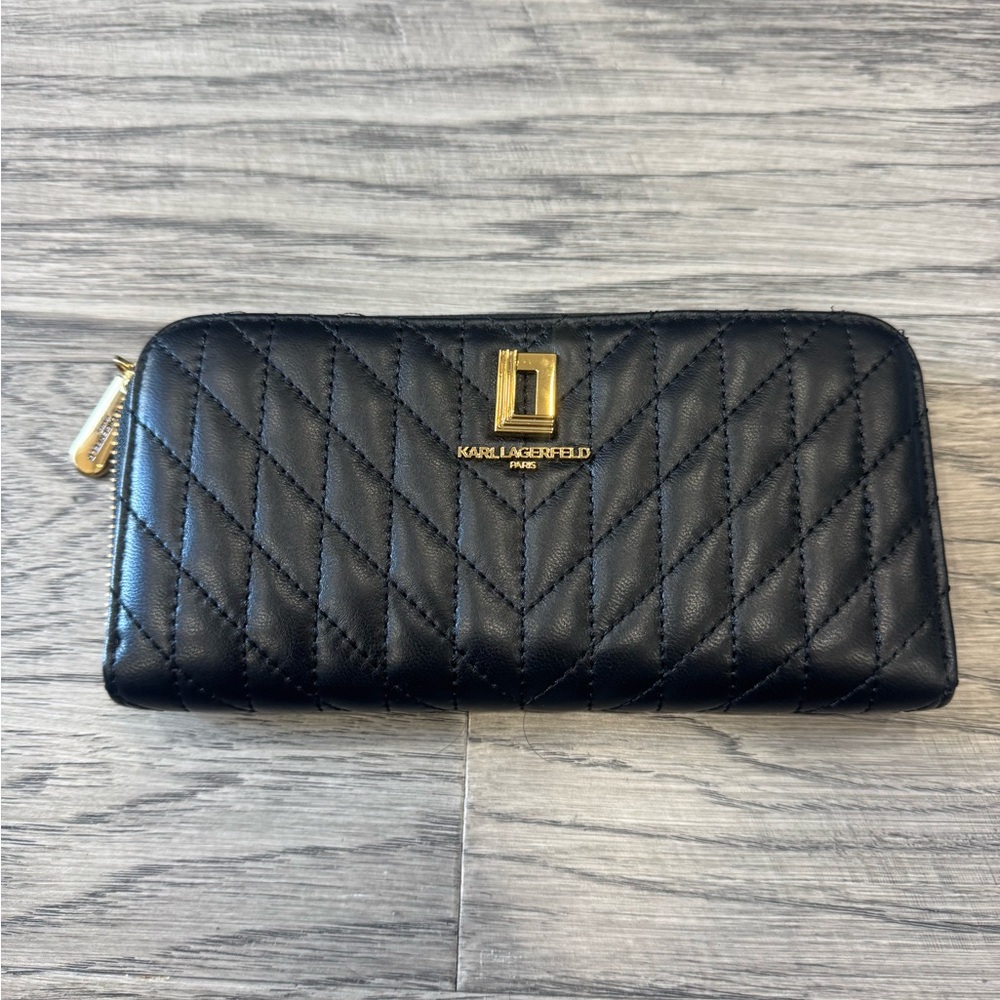 BRAND NEW Karl Lagerfeld Black Quilted Wallet with Gold Accents